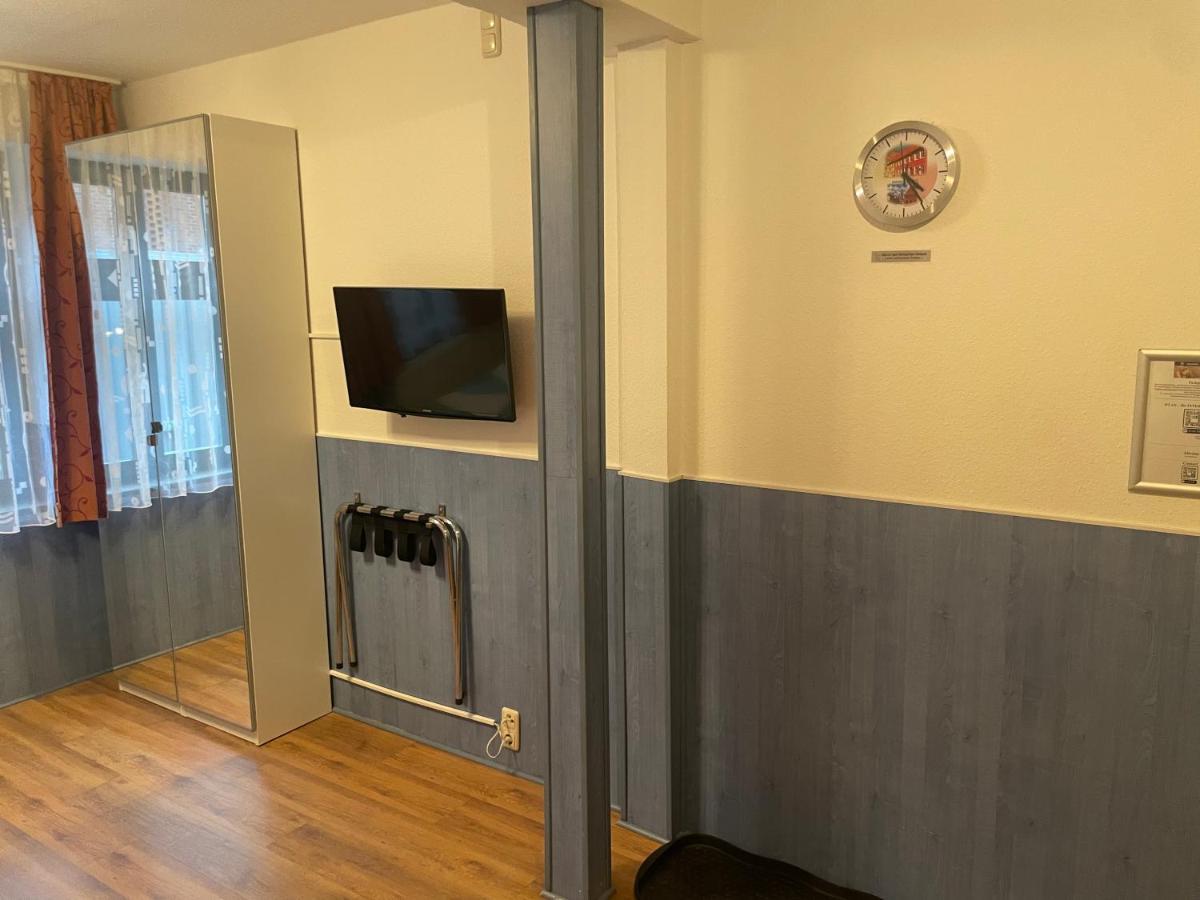 H&H Studio-Apartments Im Zentrum Jedes Apartment Mit Kuechenzeilen - 24H Check In Greifswald Eksteriør billede